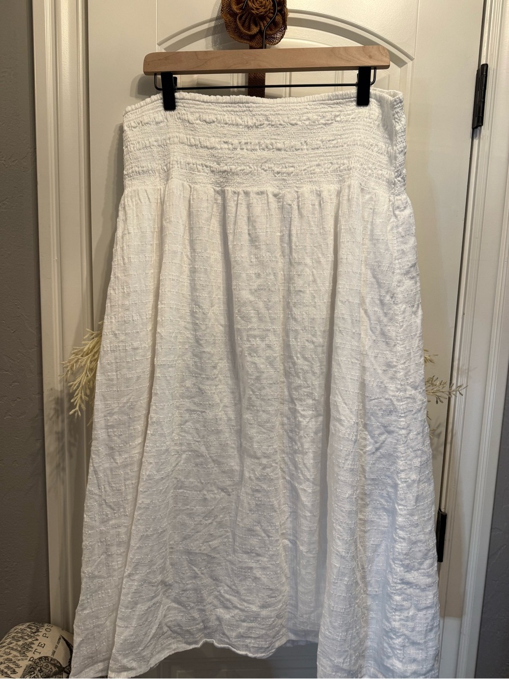 American Eagle Outfitters White Textured Maxi Skirt